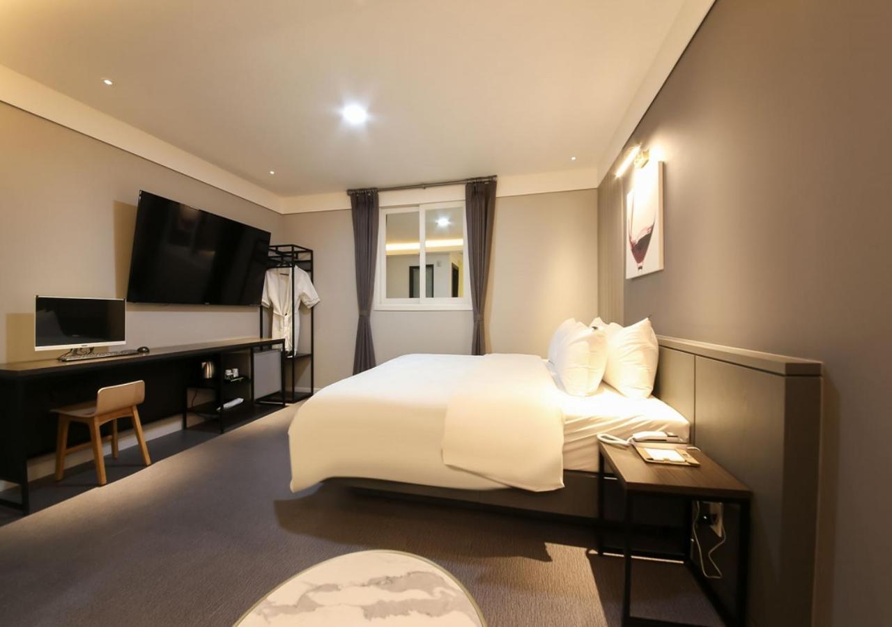 West In Hotel Yeosu Eksteriør bilde