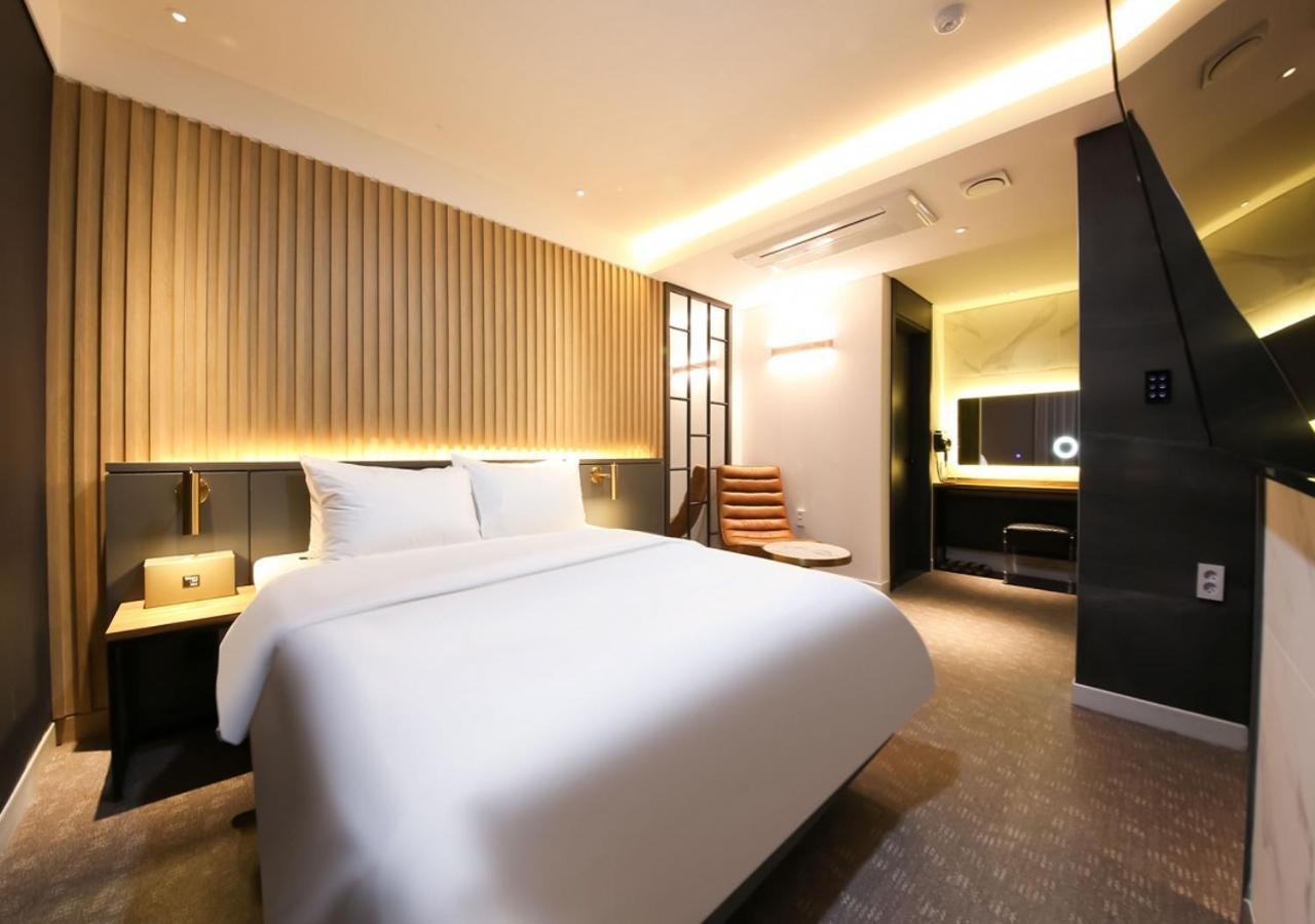 West In Hotel Yeosu Eksteriør bilde