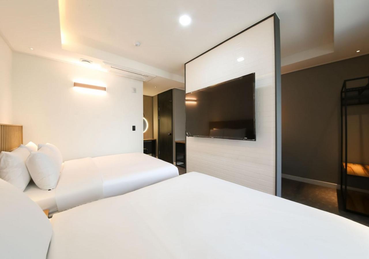 West In Hotel Yeosu Eksteriør bilde