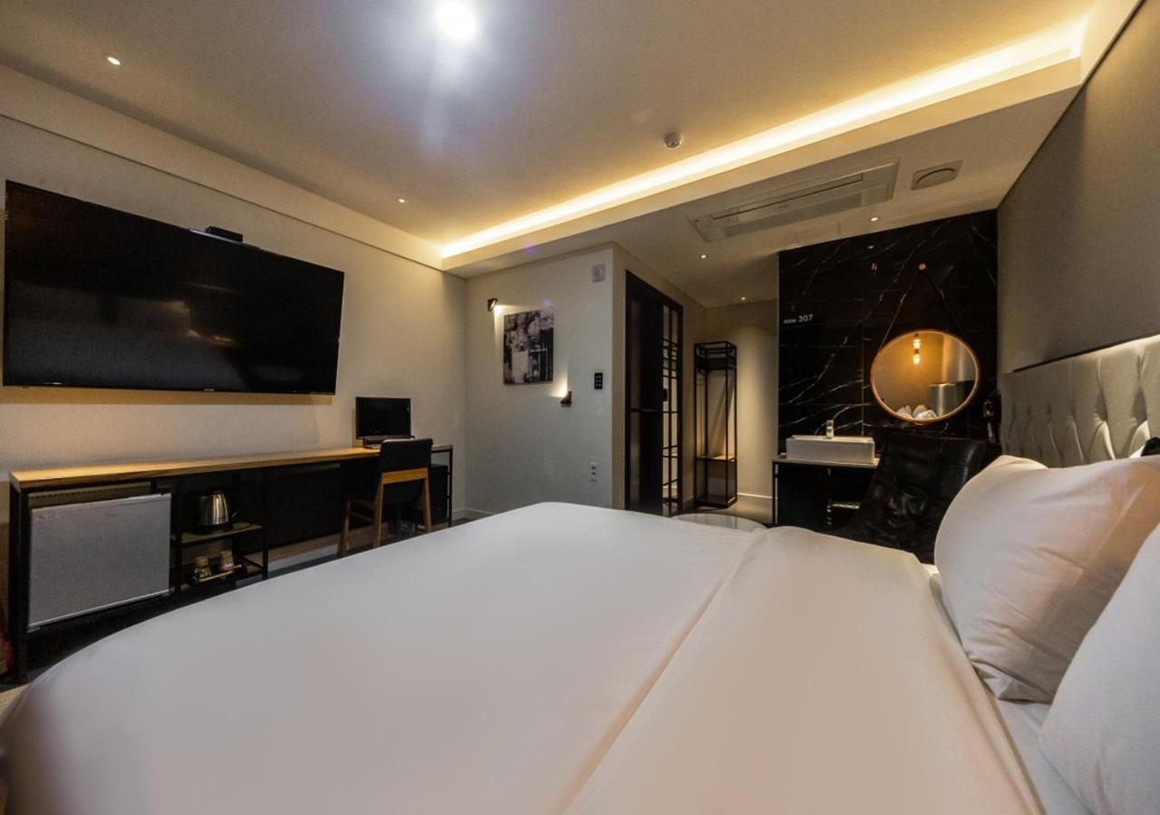 West In Hotel Yeosu Eksteriør bilde